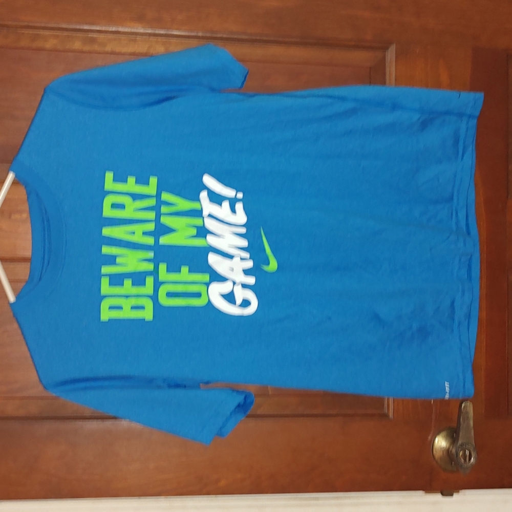 Nike t shirt